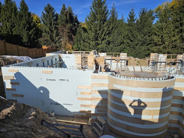 Oakville — final touches on the curved ICF walls before pour day